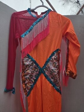 custom performance Dance,rave,festival .hiphop,latin dance